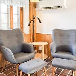 2 Bedroom Gorgeous In *